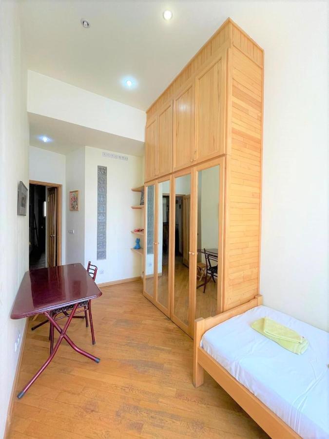 Jasmin Apt With Balcony At Republic Square & Ruben Tours Yerevan Exterior photo