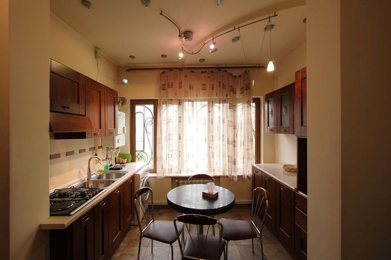 Jasmin Apt With Balcony At Republic Square & Ruben Tours Yerevan Exterior photo